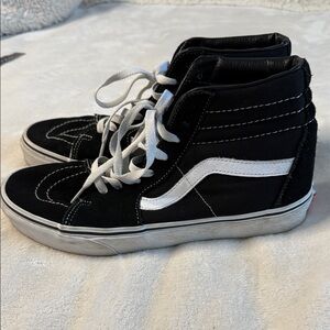 Men’s van Black and White High-Top Sneakers